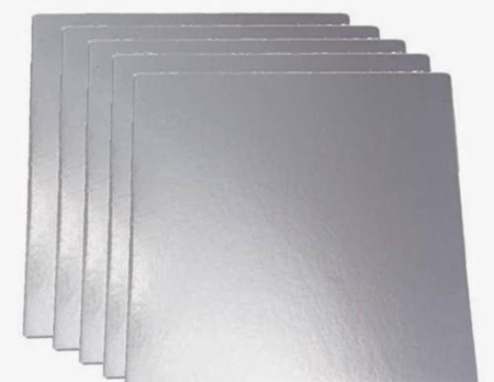 THREE KG  SQUARE BASE SILVER /13.5 INCHES 